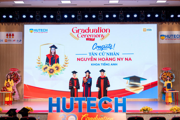 Tự hào khoác áo cử nhân, sinh viên HUTECH viết tiếp hành trình tương lai 100