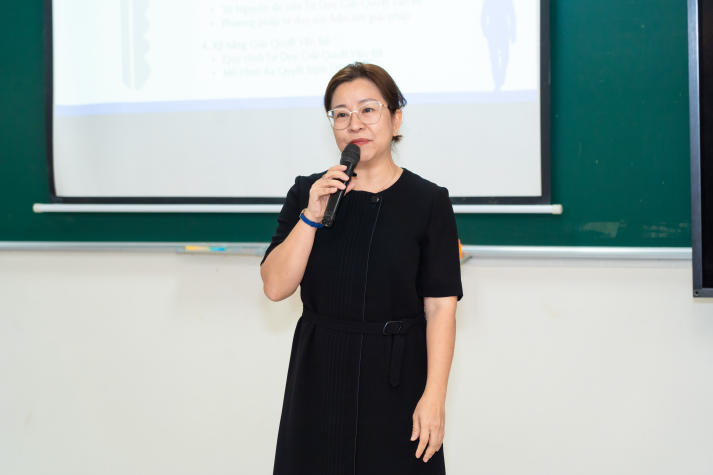 HUTECH chú trọng đào tạo đội ngũ nhân sự toàn diện thông qua Tập huấn kỹ năng “Chăm sóc người học” 18