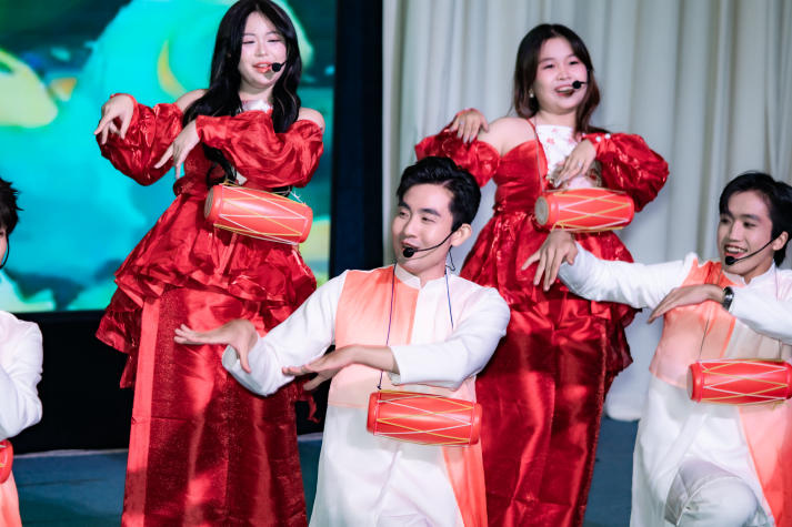 Sinh viên Viện Văn hóa - Nghệ thuật - Thể thao chung tay cùng đêm nhạc “Dệt Một Thời Đại” 27