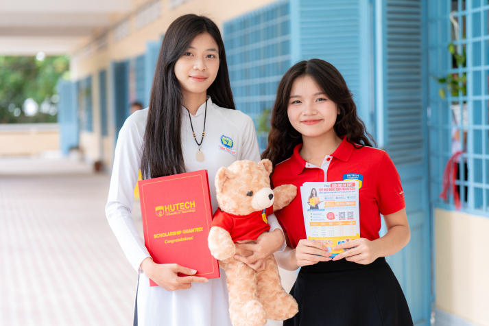 [Ảnh] HUTECH Scholarship Tour 2026 “phủ sóng” học bổng xuyên Việt,  tiếp sức sĩ tử chạm tương lai 144