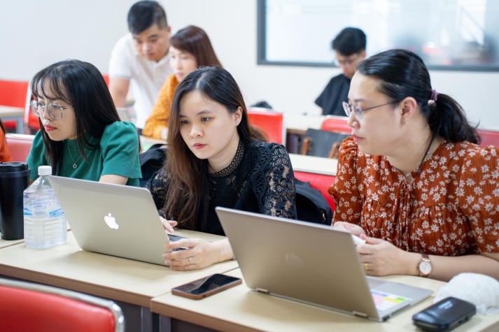 Trung tâm Dạy học số tổ chức tập huấn cách xây dựng và vận hành hệ thống LMS cho giảng viên Viện Công nghệ Việt - Nhật HUTECH 55