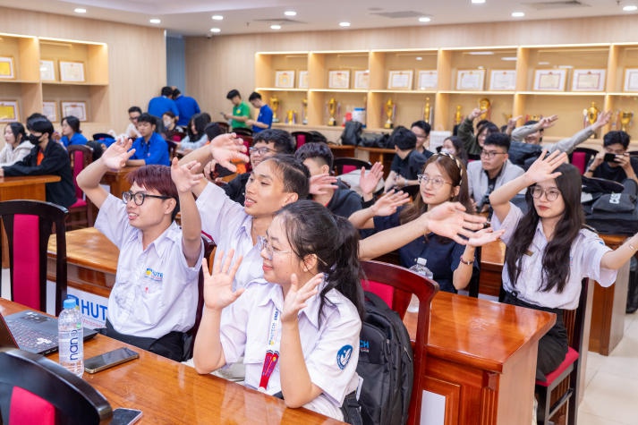 IT Music Festival 2024 - Nơi tỏa sáng tài năng âm nhạc của IT-ers HUTECH 76