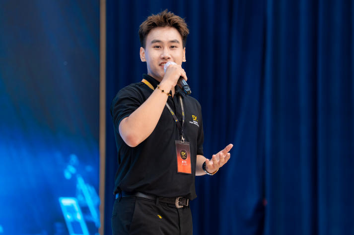 “Sân khấu là nhà” - Trạm sạc cảm hứng cho sinh viên ngành Quản trị sự kiện 68