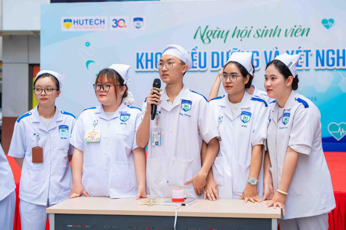 [Video] Sinh viên Khoa Điều dưỡng và Xét nghiệm rèn kỹ năng qua các hoạt động thực chiến 23