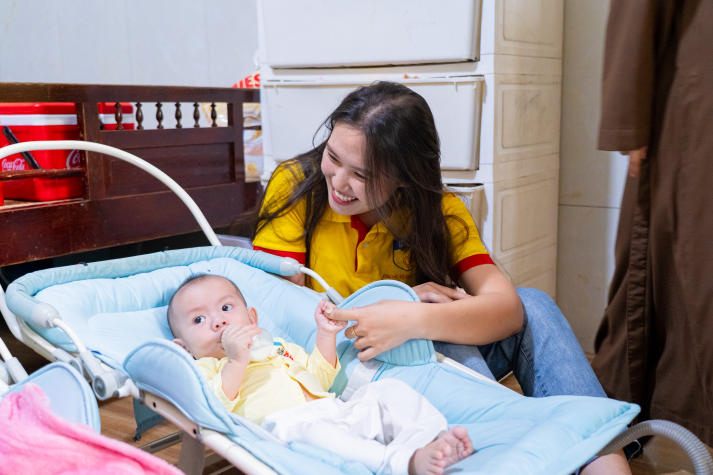 “Cho đi là còn mãi” - Hành trình sẻ chia yêu thương của cộng đồng Cựu sinh viên và Doanh nhân HUTECH 104