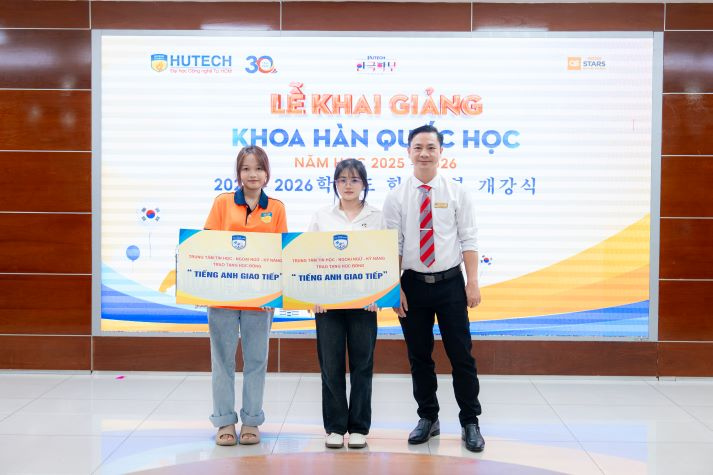 Khoa Hàn Quốc học chào đón tân sinh viên khóa 2025, khởi đầu hành trình hội nhập và phát triển toàn cầu 80