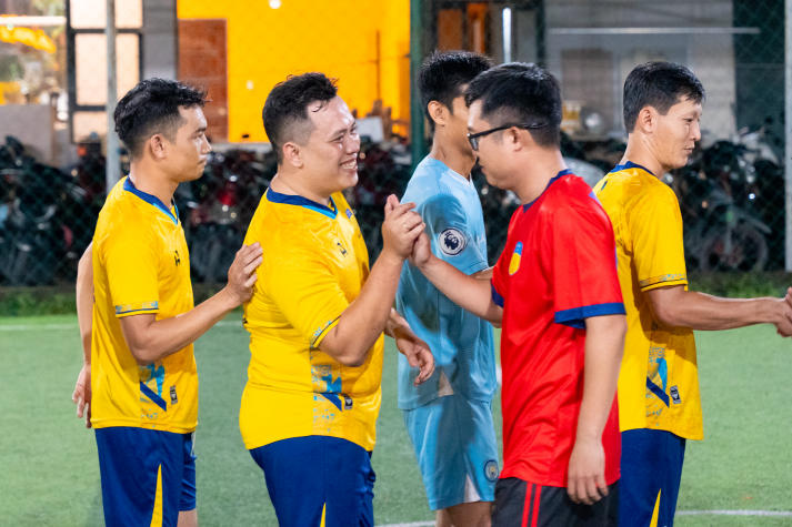 [Hội thao CB-GV-NV 2026] Chốt 08 tấm vé vòng Tứ kết Bóng đá nam 21
