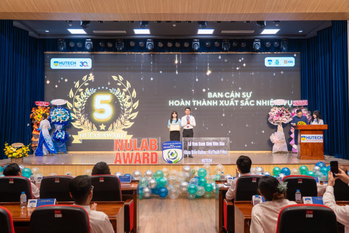 Sinh viên tiêu biểu được vinh danh tại NULAB AWARD 2025 54