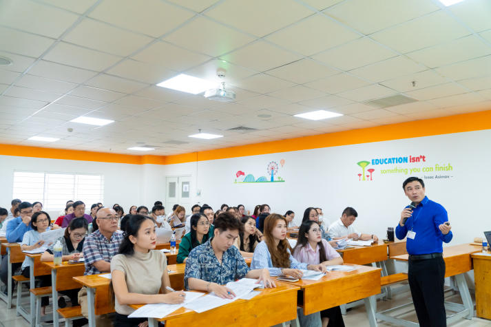 Nâng cao chất lượng đánh giá sinh viên: HUTECH tổ chức tập huấn coi thi đợt 2, năm học 2024-2025 10