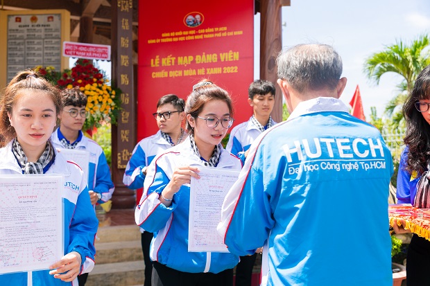 Điểm lại những hoạt động Mùa hè xanh HUTECH 2022 tại mặt trận TP.HCM và Tiền Giang 183