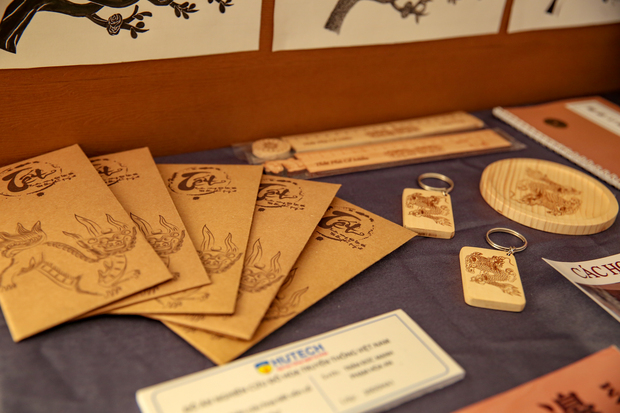 Loạt tác phẩm đồ họa về vốn cổ dân tộc Hoa của sinh viên Thiết kế đồ họa HUTECH 55