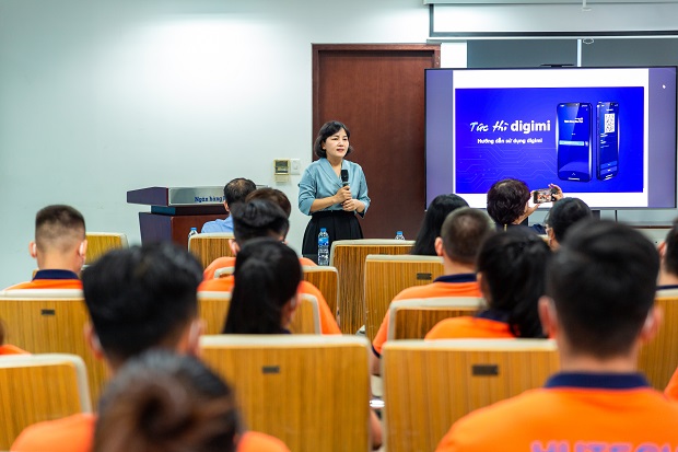 Sinh viên Khoa Luật HUTECH tìm hiểu cơ hội nghề nghiệp trong lĩnh vực tài chính tại Ngân hàng Bản Việt 65