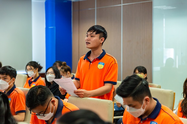 Sinh viên Khoa Luật HUTECH tìm hiểu cơ hội nghề nghiệp trong lĩnh vực tài chính tại Ngân hàng Bản Việt 88