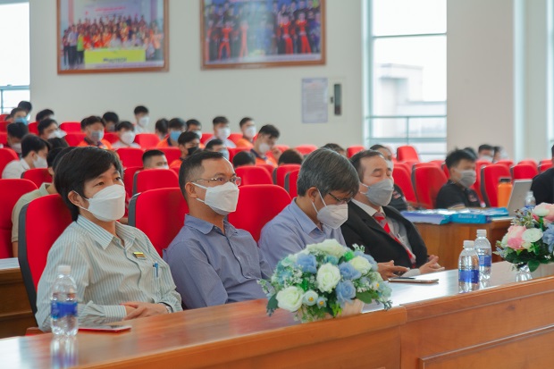 Viện Kỹ thuật HUTECH ký kết MOU cùng Cty TNHH First Virtue: Nhiều cơ hội thực tập, nghề nghiệp cho sinh viên 18