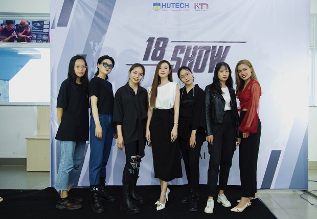 Sinh viên Thiết kế thời trang khóa 2018 gây ấn tượng với show diễn đầu tiên do NTK Midu hướng dẫn 76
