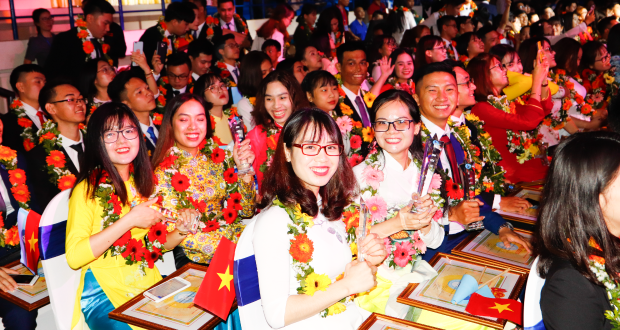 90 cá nhân, 03 tập thể “Sinh viên 5 tốt” cấp Trung ương của HUTECH được vinh danh tại Hà Nội 28