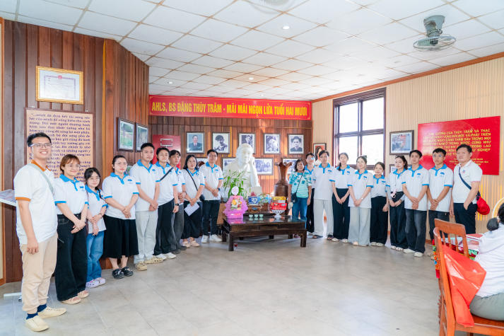Sinh viên Khoa Dược nối dài hành trình 08 năm vì cộng đồng 181