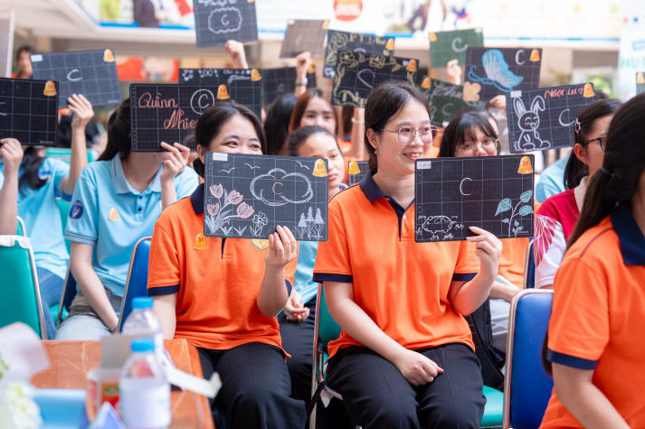 Sắc màu Khoa học sức khỏe bùng nổ tại HUTECH’s Health Festival 2025 170