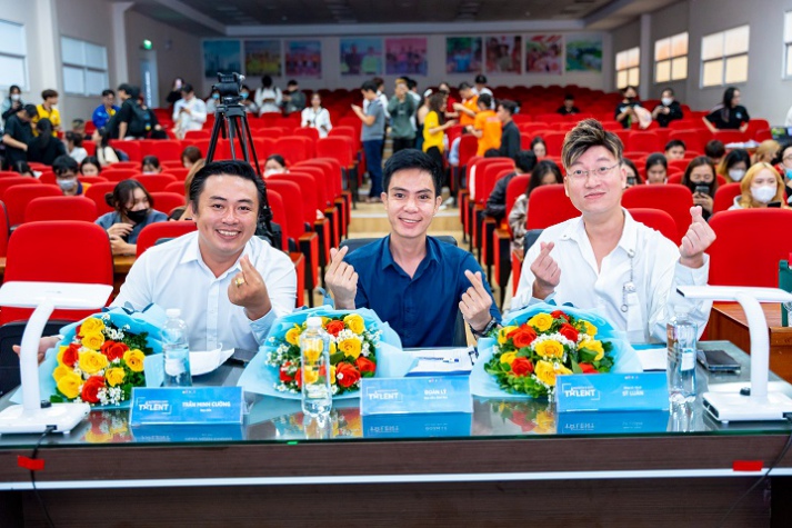 Bán kết HUTECH’s Got Talent 2024: Lộ diện 18 thí sinh/nhóm thí sinh xuất sắc tiến vào vòng Chung kết 16