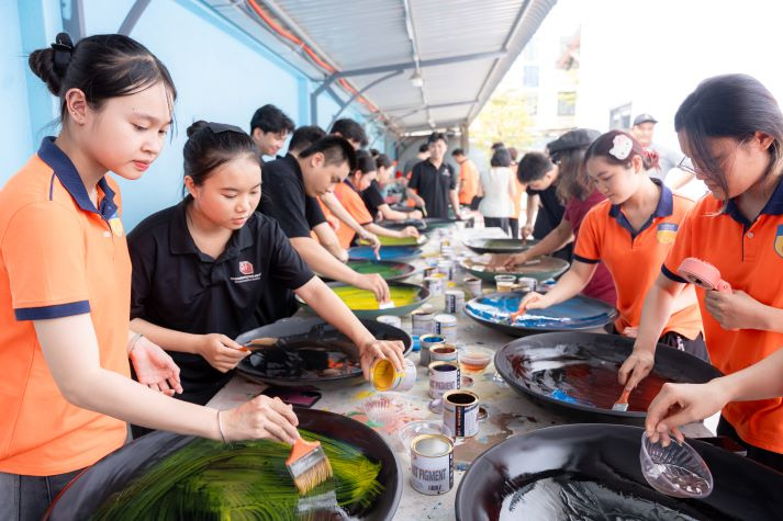 Sinh viên Kiến trúc - Mỹ thuật lan tỏa vẻ đẹp sơn mài Việt qua Hành trình “Kỷ nguyên di sản” 72