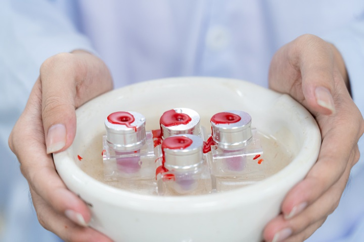 Sắc son từ lớp học: Sinh viên Viện Khoa học Ứng dụng HUTECH thực hành chế tạo mỹ phẩm 46