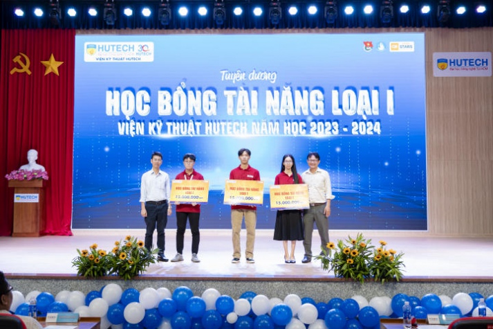 Viện Kỹ thuật tổng kết và phát động phong trào sinh viên năm học 2024-2025 47