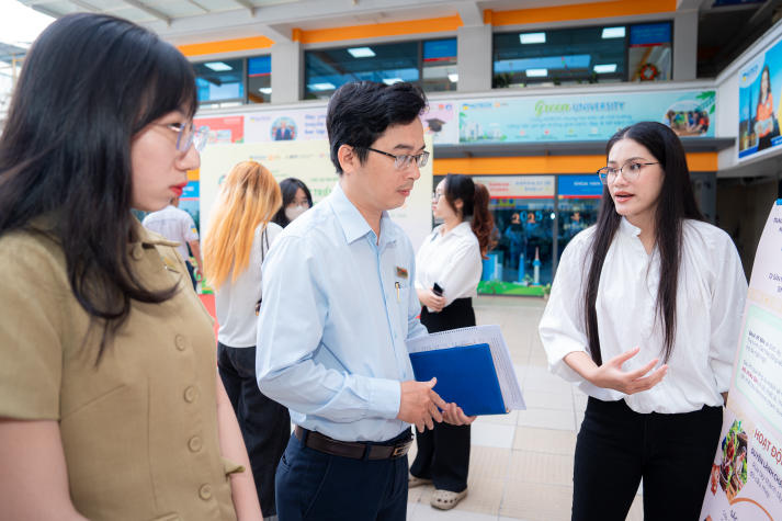 Sinh viên HUTECH học cách giải bài toán thực tiễn bằng tư duy đổi mới sáng tạo 37