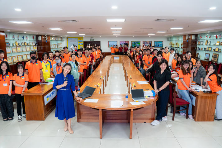 Sinh viên I-HUTECH nhận diện đúng vấn đề và tư duy hệ thống qua Hội thảo “Problem-Solving Essentials” 81