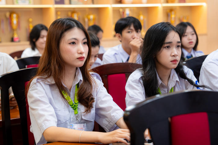 Đại hội Đại biểu Liên Chi hội Viện Khoa học Ứng dụng: Thắp lửa nhiệm kỳ mới, vững vàng dẫn lối phong trào sinh viên 60