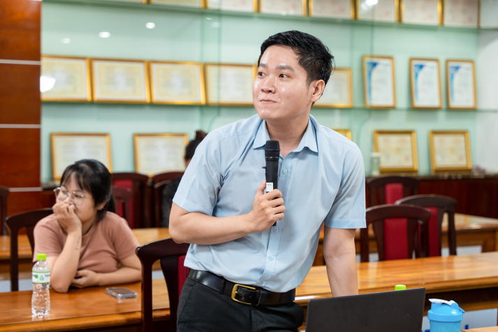 Học viên, nghiên cứu sinh HUTECH nâng cao kỹ năng nghiên cứu và khai thác dữ liệu học thuật 68