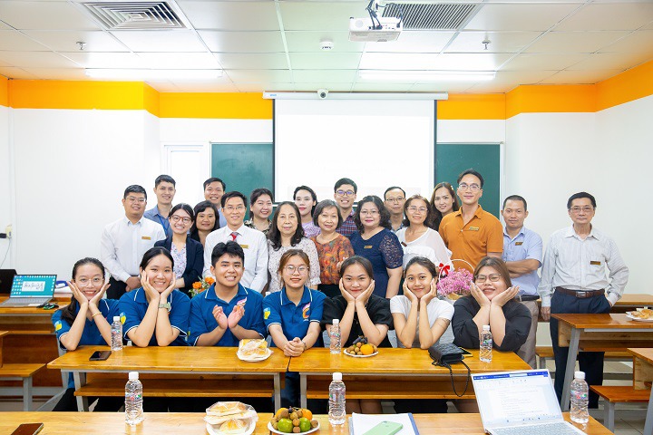 Giảng viên Khoa Tiếng Anh tìm hiểu phương pháp giảng dạy hiệu quả qua Hội thảo