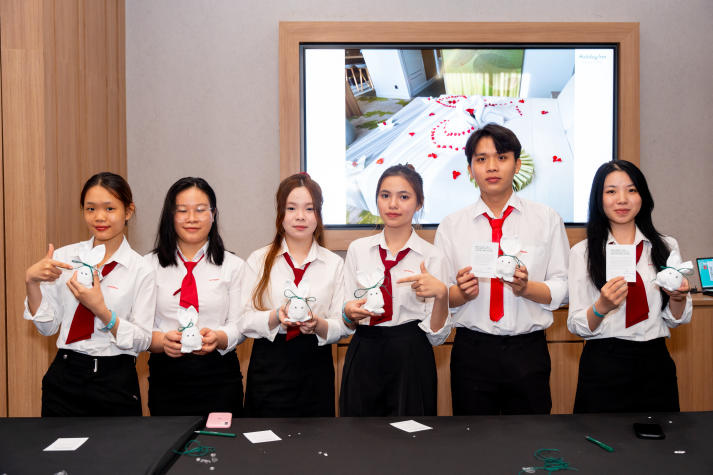 [Video] Phỏng vấn "thực chiến" tại Holiday Inn & Suites Saigon Airport, sinh viên Quản trị khách sạn nắm bắt cơ hội nghề nghiệp hấp dẫn 42