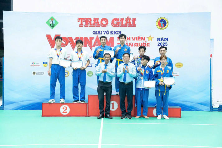 [HUTECH 2025] “Mùa vàng” của sinh viên: Những dấu ấn của một thế hệ dám bứt phá 157