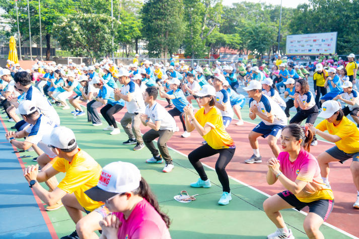 [Video] Bùng nổ tinh thần thể thao, Hội thao CB-GV-NV HUTECH 2026 khởi động mùa tranh tài rực lửa 168