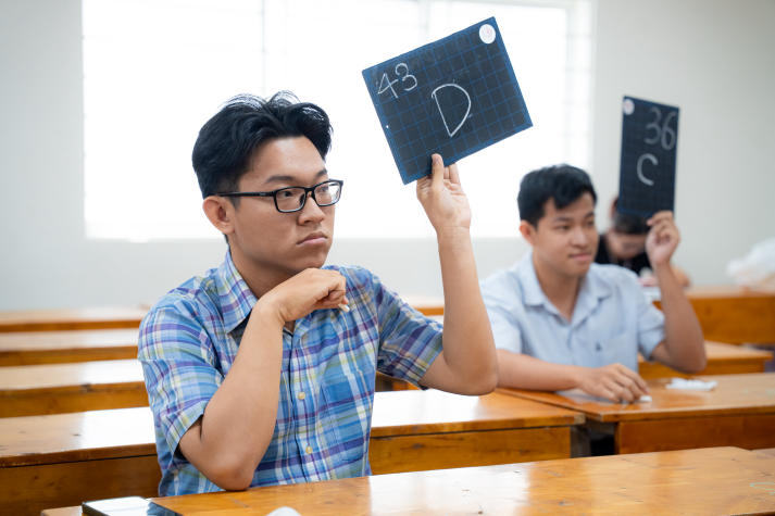 “Sáng mãi gương Người” - thắp sáng lý tưởng đẹp trong sinh viên HUTECH 54