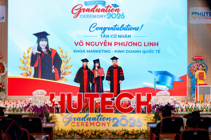 Tân khoa Khoa Marketing - Kinh doanh quốc tế HUTECH tự tin vươn ra môi trường toàn cầu 45