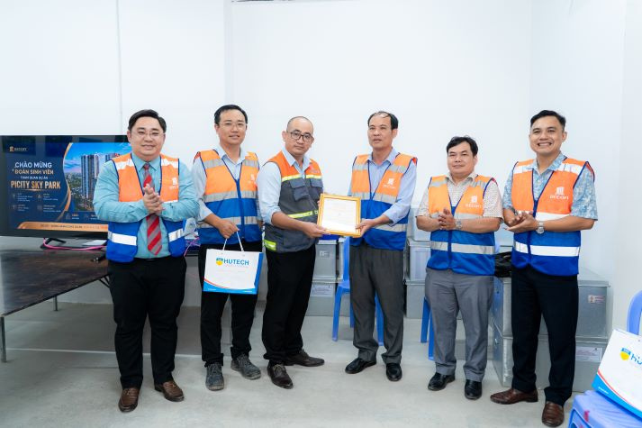 Sinh viên Khoa Xây dựng học nghề từ thực tế công trình 77