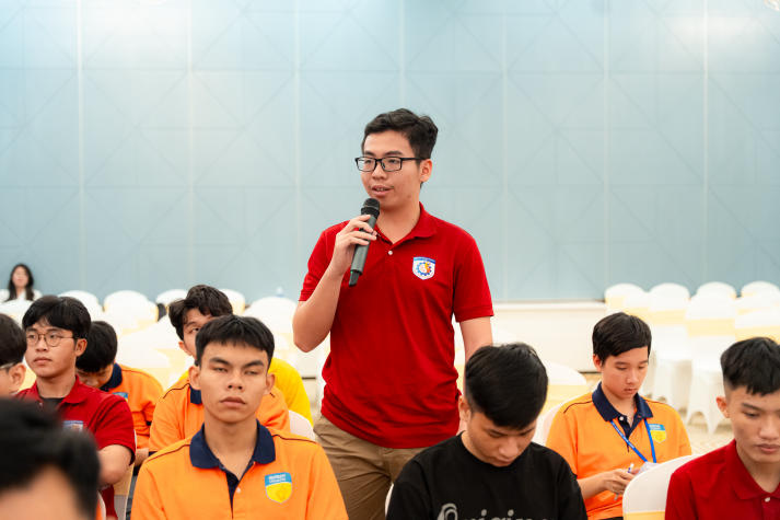 Sinh viên Viện Kỹ thuật HUTECH học nghề từ hạ tầng công nghệ thực tế tại Viettel TP.HCM 48