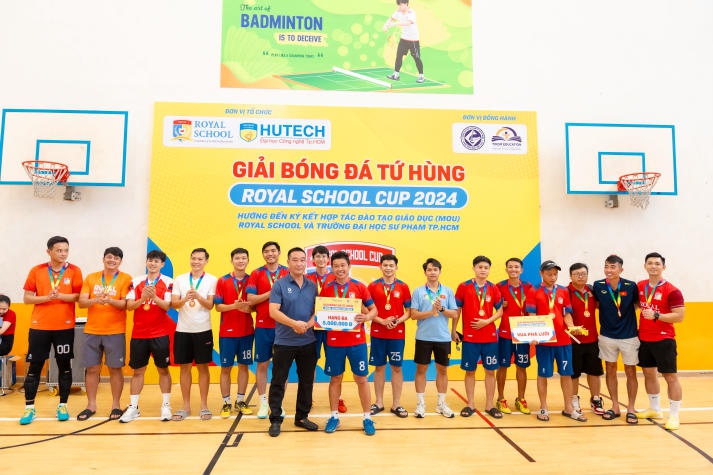 HUTECH lên ngôi Vô địch Giải bóng đá Tứ Hùng Royal School Cup 2024 174