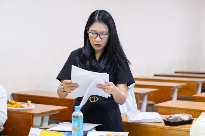 21 học viên cao học HUTECH bảo vệ luận văn/đề án Thạc sĩ ngành Luật kinh tế với loạt đề tài sát thực tiễn 102