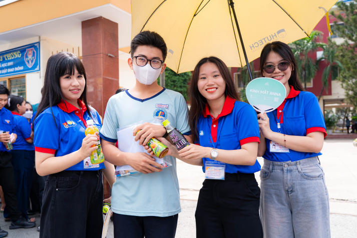 Tuổi trẻ HUTECH tiếp sức mùa thi 2025: Lan tỏa yêu thương, đồng hành cùng sĩ tử 49