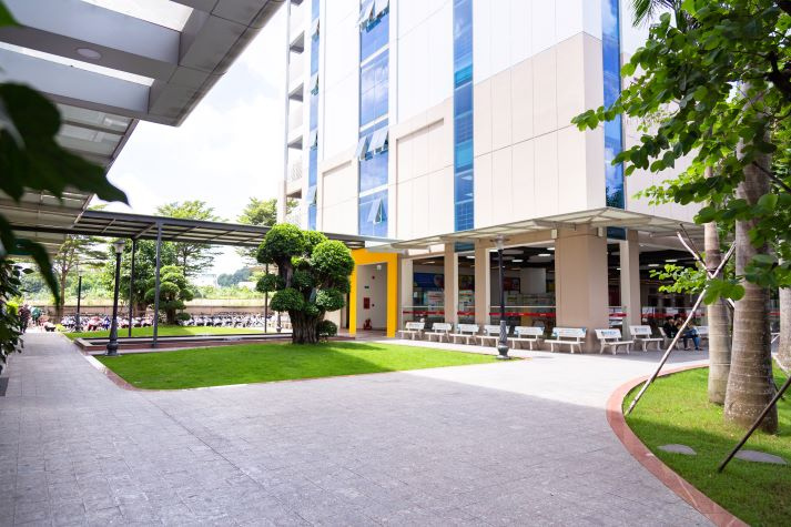Tân sinh viên Quản trị kinh doanh và Marketing HUTECH được chủ động chọn cơ sở học tập từ khóa 2026 38