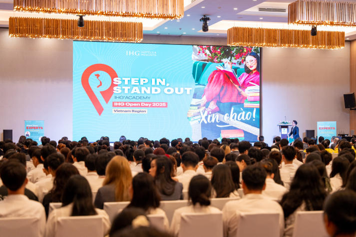 [Video] Phỏng vấn "thực chiến" tại Holiday Inn & Suites Saigon Airport, sinh viên Quản trị khách sạn nắm bắt cơ hội nghề nghiệp hấp dẫn 15