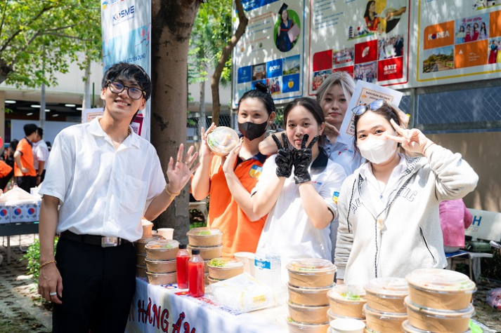 Ngày hội Văn hóa và Tuyển dụng Việt - Hàn 2025: Bắt nhịp văn hóa, chạm cơ hội nghề nghiệp quốc tế 32
