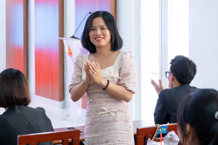 Sinh viên Khoa Tài chính - Thương mại HUTECH tham quan Công ty CP Việt Nam Kỹ nghệ Súc sản VISSAN 23