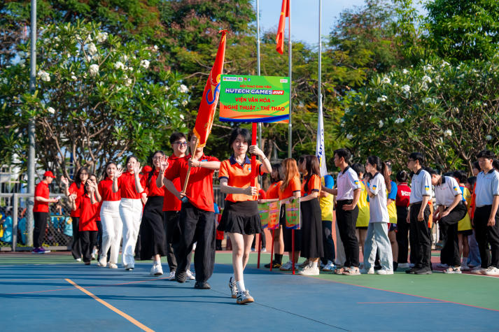 Hơn 2000 vận động viên hội tụ, thổi bùng không khí khai mạc HUTECH Games 2026 30