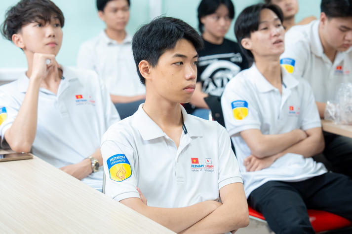 Kết nối học thuật cùng NIIT, sinh viên VJIT mở rộng góc nhìn về ứng dụng công nghệ tiên tiến 43