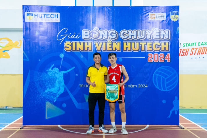 Đội “Anh Ba Báo” giành cúp vô địch Giải Bóng chuyền Sinh viên HUTECH năm 2024 117