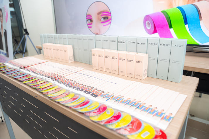 [Video] Sinh viên Viện Khoa học Ứng dụng khám phá bí mật chuẩn K-Beauty cùng chuyên gia Hàn Quốc 129