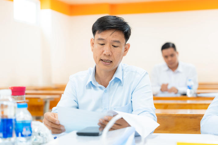 16 học viên cao học ngành Luật kinh tế đề xuất nhiều giải pháp pháp lý thực tiễn trong buổi bảo vệ luận văn/đề án tốt nghiệp 59